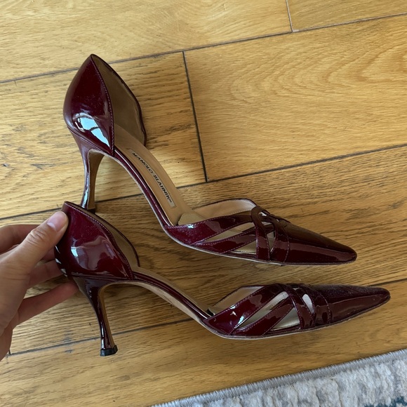 Manolo Blahnik vintage cherry red pointed toe kitten heels - Picture 3 of 5